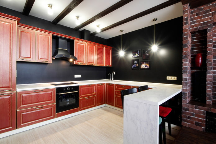 mutfağın iç kısmındaki siyah duvarlar