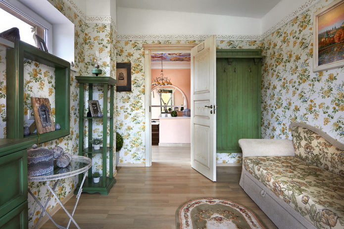 cửa xoay trong phong cách nội thất Provence