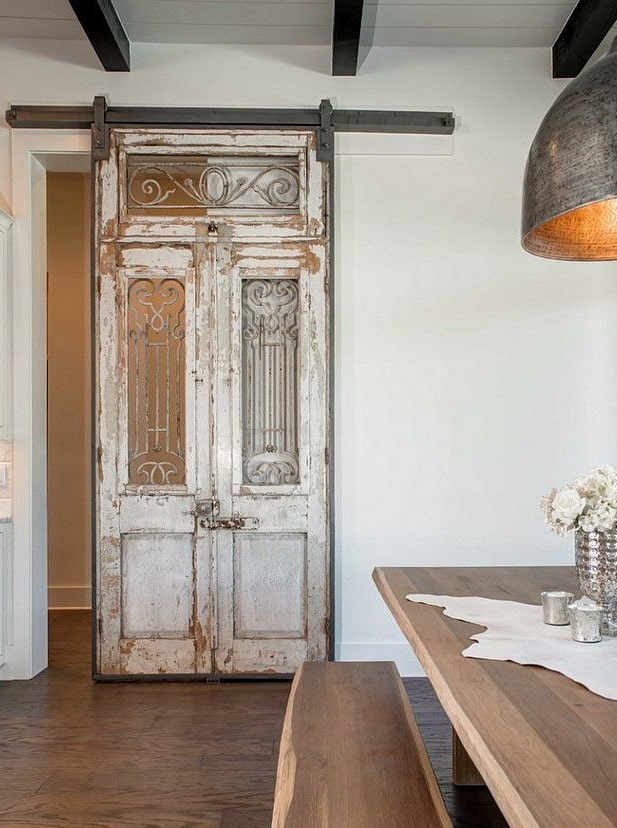 posuvné dveře v interiéru ve stylu Provence