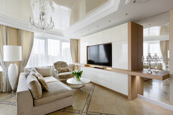 TV incorporat a l'armari a l'interior de la sala d'estar