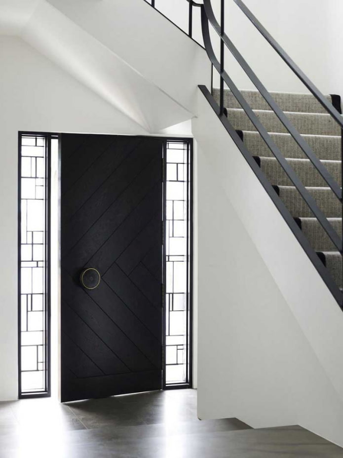 minimalizmo stiliaus įėjimo durų modelis