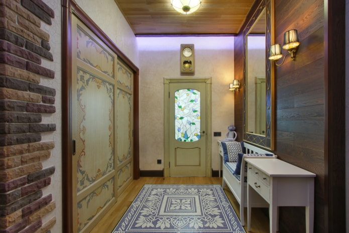 model de porta d’entrada a l’estil provençal
