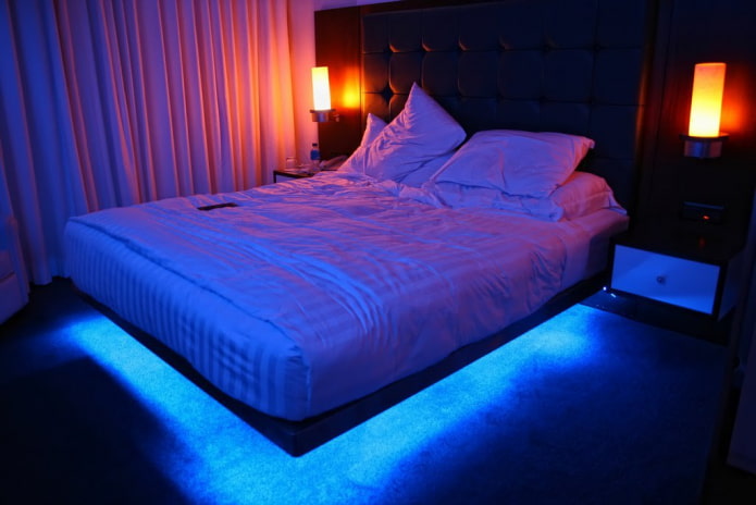 κρεβάτι με φως