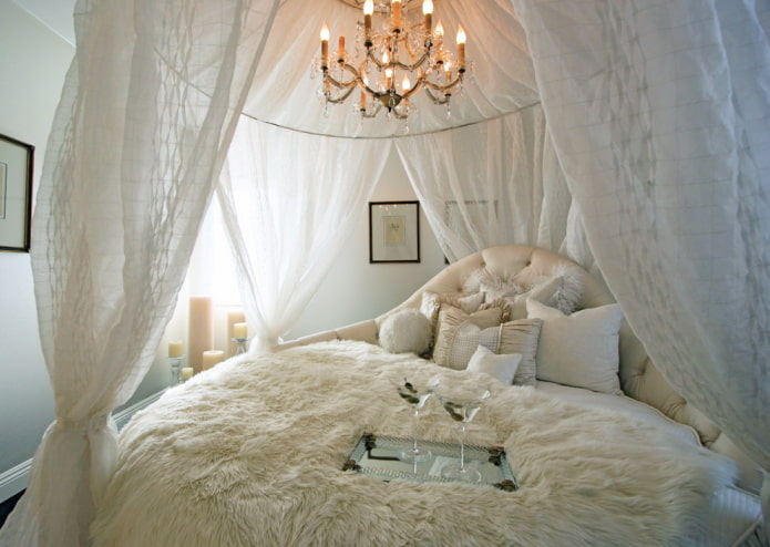Luxusní kulatá postel