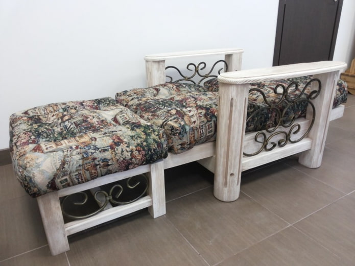 kokoontaitettava nojatuoli provence-tyyliin