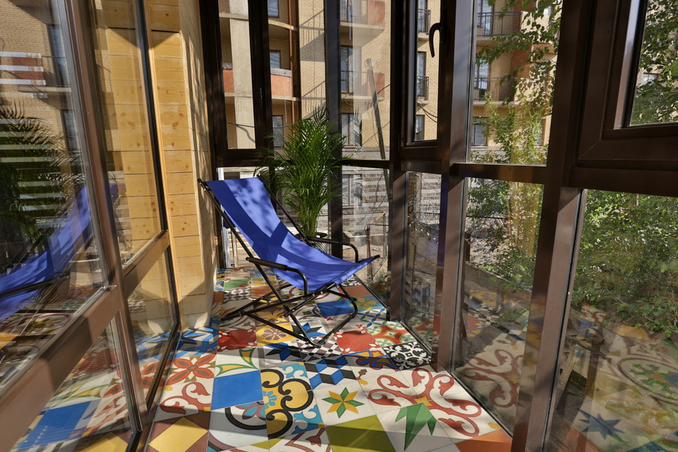 Com triar una rajola per a un balcó o una galeria?