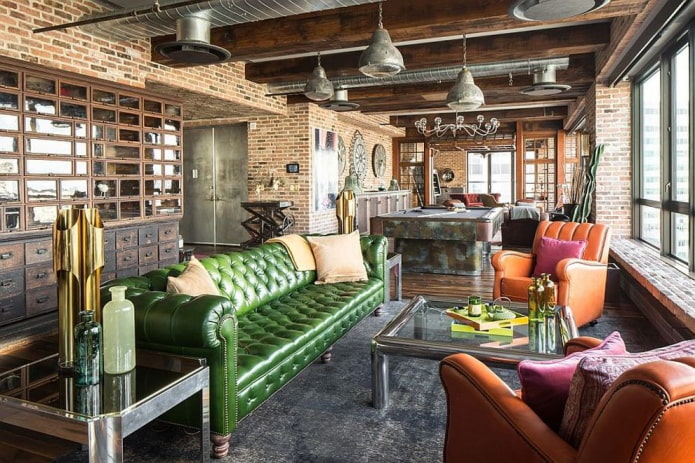 zielona sofa w stylu loft