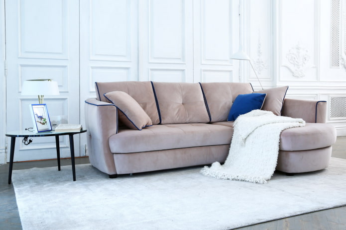 mẫu ghế sofa với một chiếc ghế dài trong nội thất