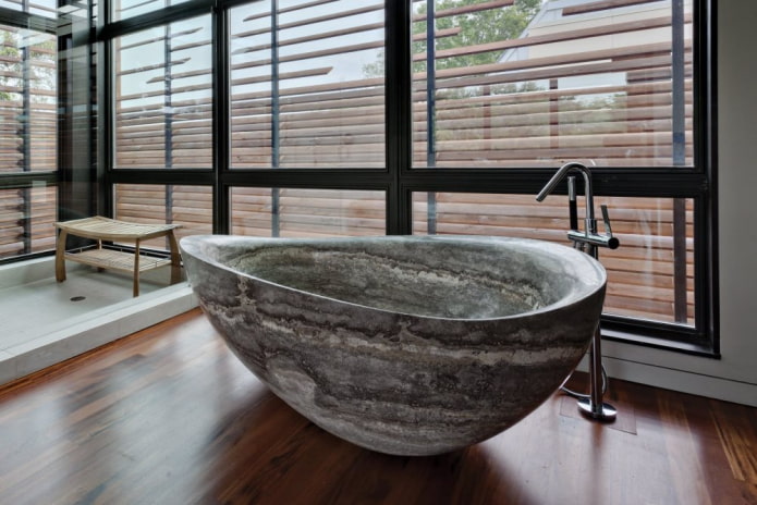 декоративна каменна вана в интериора