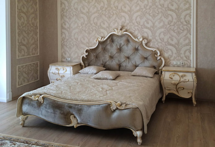 nachtkastje in klassieke stijl