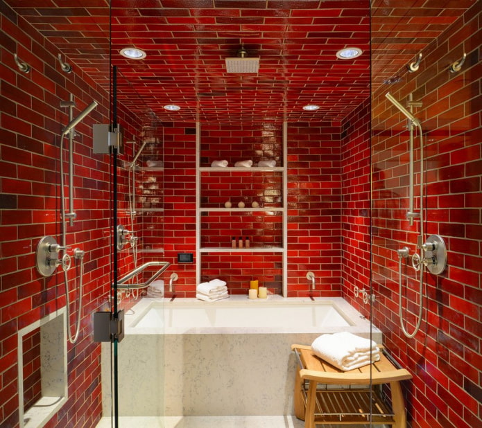 אריחים אדומים בחדר האמבטיה