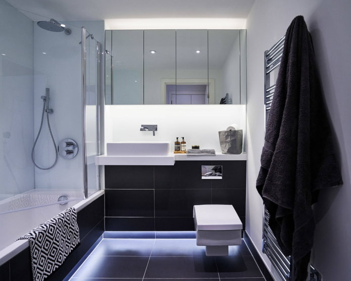 חדר אמבטיה בשחור לבן עם תאורת לד