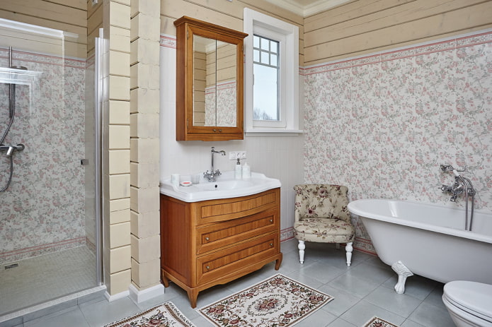 Bilik mandi gaya Provence di sebuah rumah persendirian
