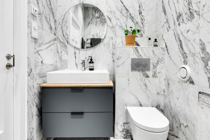 Marmurowa łazienka w stylu skandynawskim