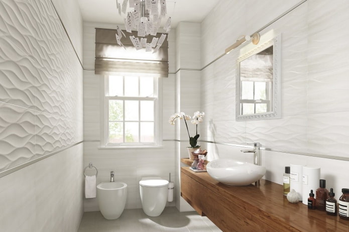 dizajn interiéru toalety v bielych farbách