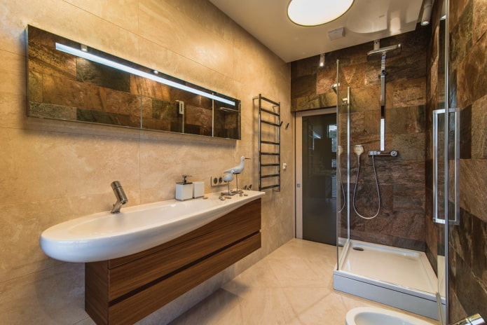dizajn kúpeľne v interiéri bytu na 100 štvorcoch