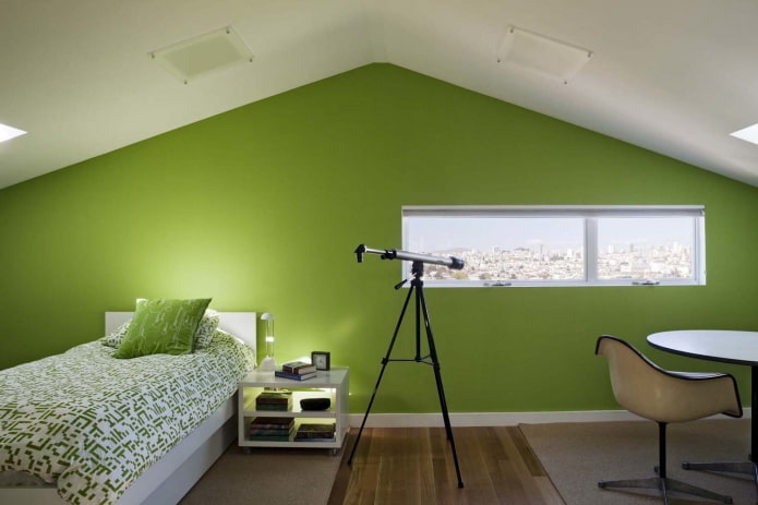 genç bir çocuk için bir yatak odasının renk düzeni