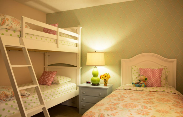 il·luminació al dormitori per a tres nens