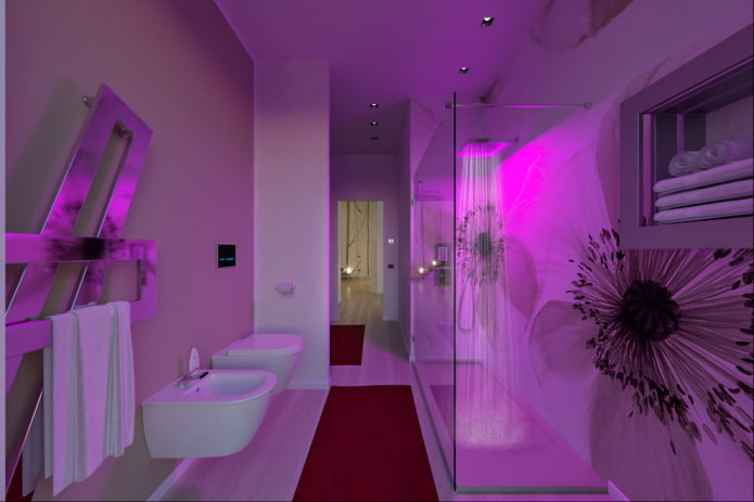 Badkamer met verlichting