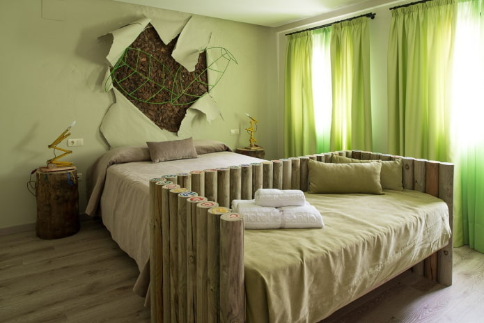 žalias ekologiško stiliaus miegamasis