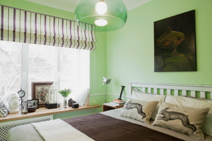makuuhuoneen sisustus vaaleanvihreissä sävyissä