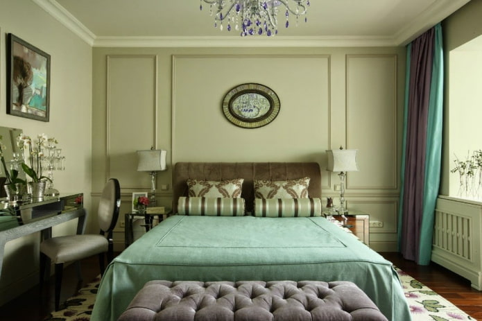 zaļa guļamistaba klasiskā stilā