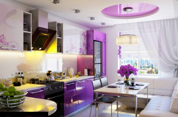 finisând bucătăria în tonuri violet