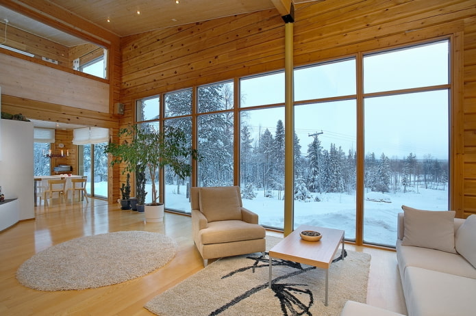 дизайн на дървена къща с панорамни прозорци