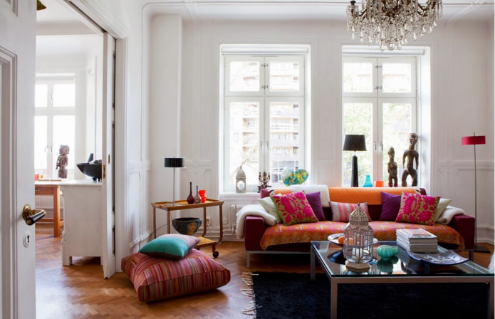 interiér obývacího pokoje v eklektickém stylu