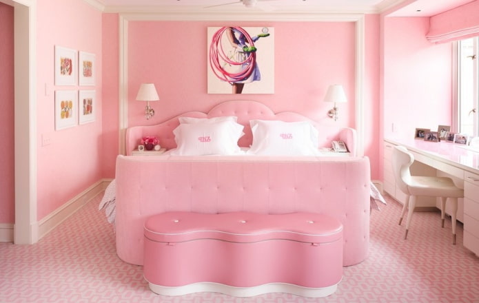 bahagian dalam bilik tidur berwarna putih dan merah jambu