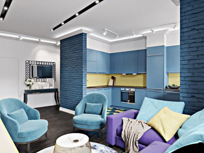 interiér kuchyne-obývacia izba v modrých tónoch
