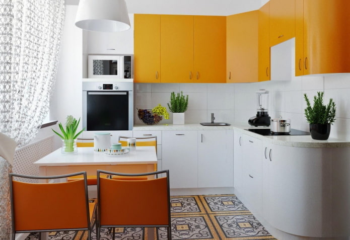 interiorul bucătăriei în tonuri de portocaliu și alb