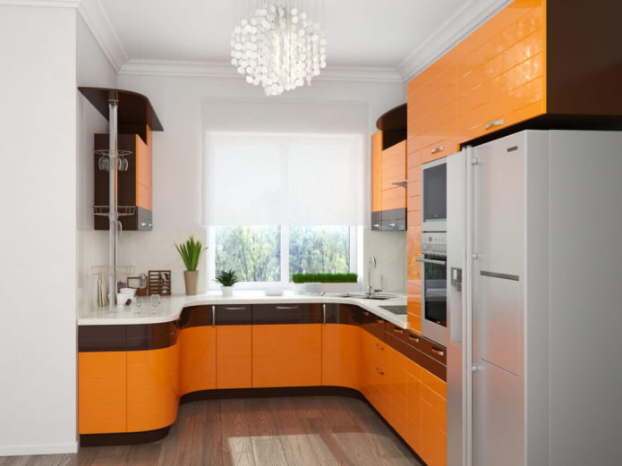 perdele în interiorul bucătăriei în tonuri portocalii