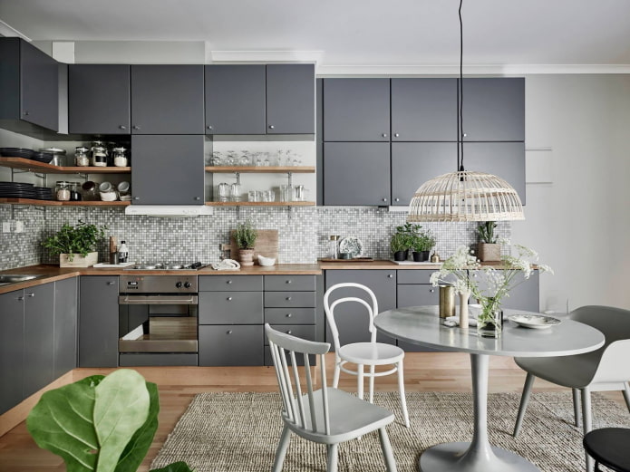 perabot dan perkakas di bahagian dalam dapur dengan warna kelabu