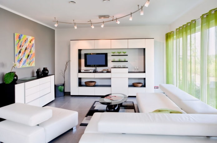nábytok v obývacej izbe v bielych farbách