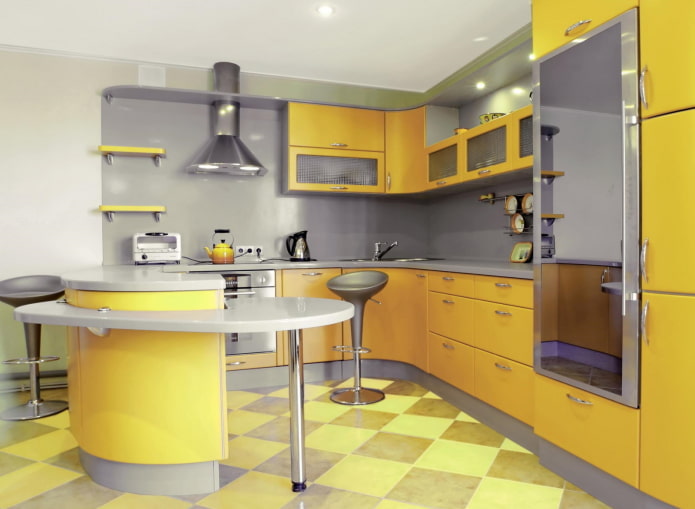 virtuves interjers dzeltenpelēkos toņos