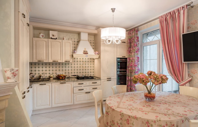 rèm cửa và hàng dệt trong nội thất nhà bếp theo phong cách Provence