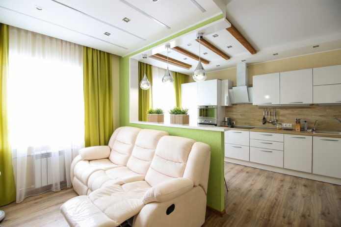 zónování s přepážkou v interiéru kuchyně-obývací pokoj