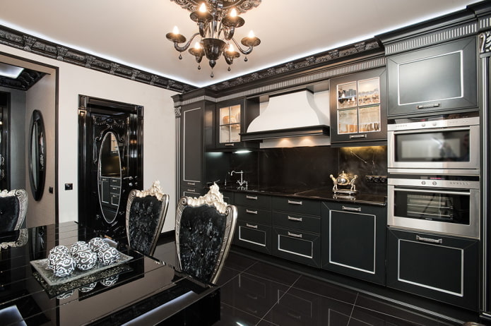dapur dalam warna hitam dalam gaya klasik