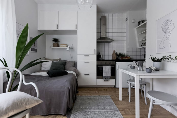 interiér malé kuchyně - ložnice