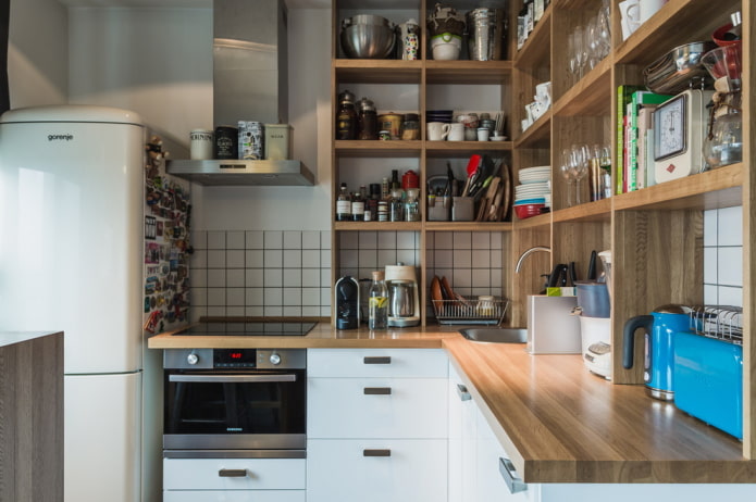 hệ thống lưu trữ trong nội thất của nhà bếp trong hình dạng của một góc