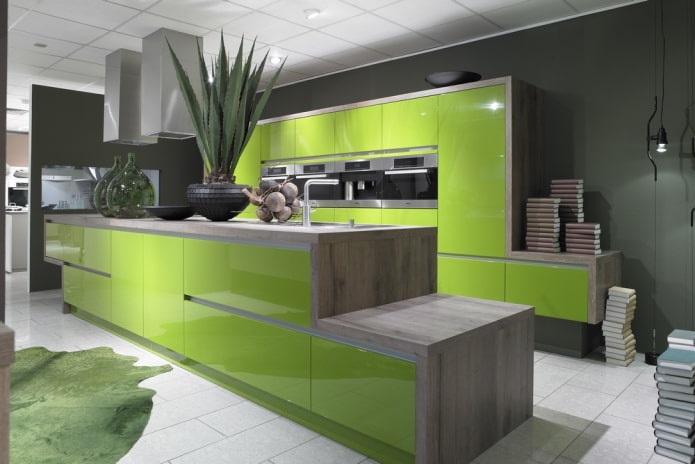 šviesiai žalias aukštųjų technologijų virtuvės interjeras