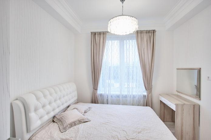 beyaz renklerde yatak odasının iç aydınlatması