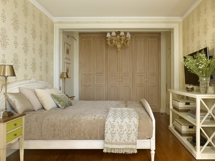 møbler i det indre af det beige soveværelse
