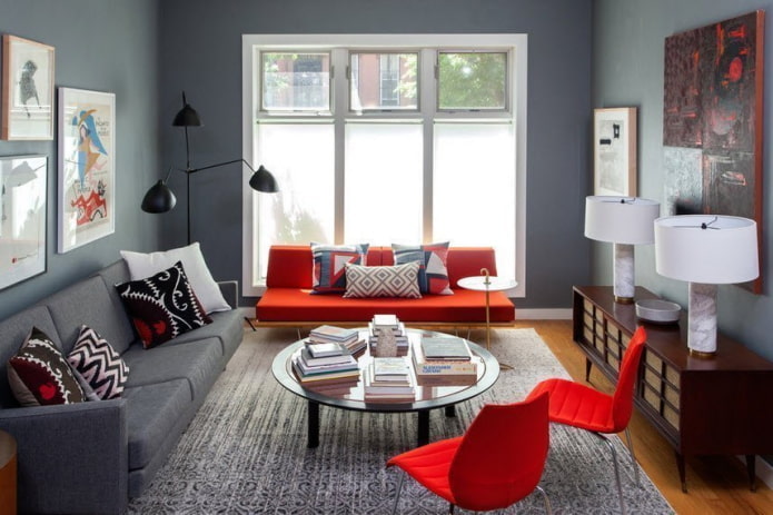 meubels in het interieur van een grijze woonkamer