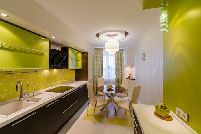 ánh sáng và trang trí trong nội thất của nhà bếp với tông màu xanh lá cây