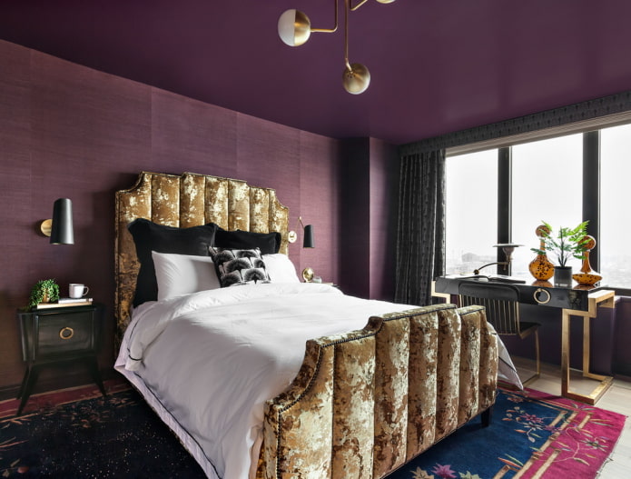 huonekalut violetin makuuhuoneen sisätiloissa