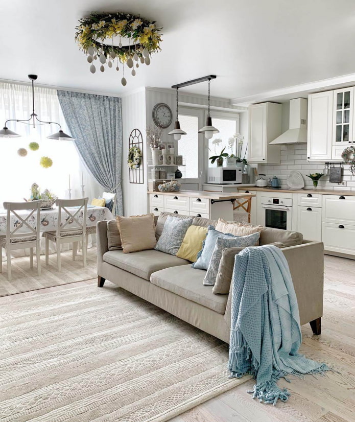 disseny d'interiors de la cuina-sala d'estar a l'estil provençal