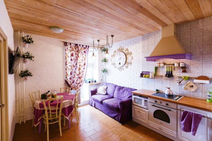 keittiö-olohuone Provence-tyyliin