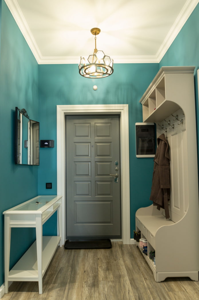 thiết kế hành lang màu xanh ngọc